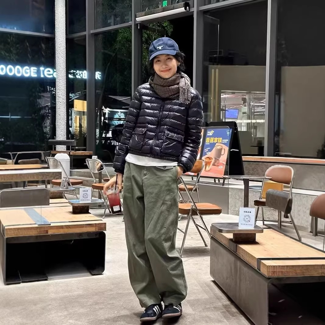 여성용 숏 다운 재킷 2025 가을 겨울 커플용 신상 스탠드 칼라 가볍고 심플한 90% 화이트 덕다운 보온 재킷