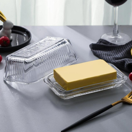 Simple and Luxurious Glass Butter Dish, Multifunctional Transparent Cake and Cheese Box for Home Use, Creative Glass Tableware Wholesale Simple and Luxurious Glass Butter Dish, Multifunctional Transparent Cake and Cheese Box for Home Use, Creative Glass Tableware Wholesale