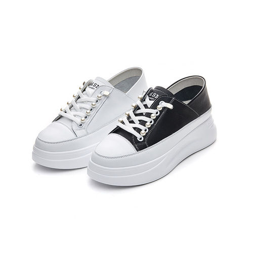 Factory direct supply 2024 new thick-soled height-increasing white shoes for women Korean version ins platform sole slip-on casual shoes