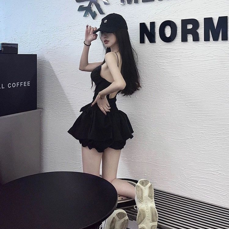 ホットガール中空バックレスウエストサスペンダーボディスーツ純粋な欲望ガーリースリムパンツスカート黒のショートスカートスーツ女性用|undefined