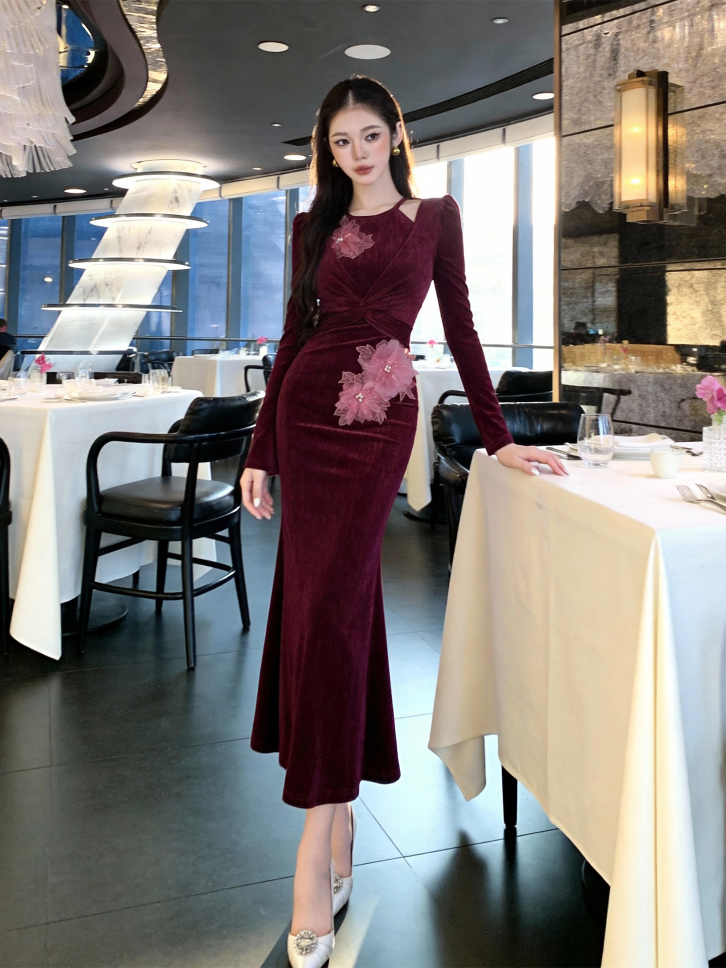 Đầm ôm body nữ thiết kế rỗng hoa lập thể phong cách Pháp — màu sắc