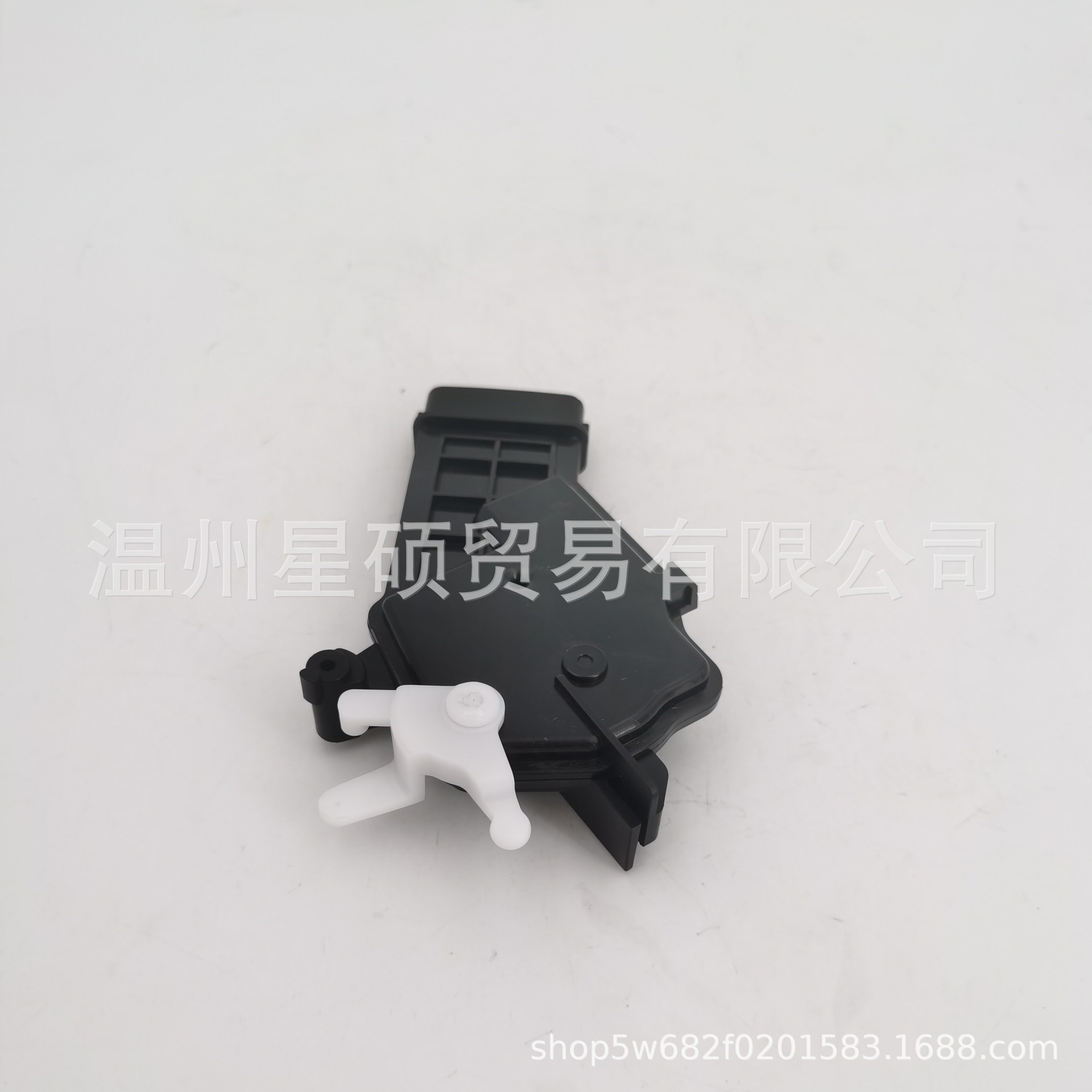 81310-2G000 applicable to Kia Optima door lock actuator lock device