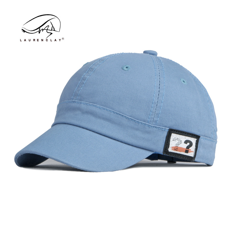 Estilo coreano de moda gorra de béisbol de ala corta hombres y mujeres mismo casual todo partido al aire libre protección solar tapa parche