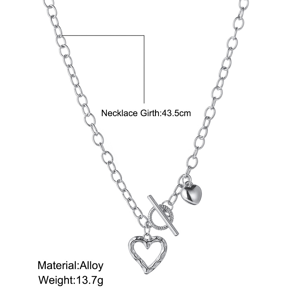 Creative Hollow Heart Pendant Necklace Female Trendy Ot Buckle Collarbone Chain display picture 1