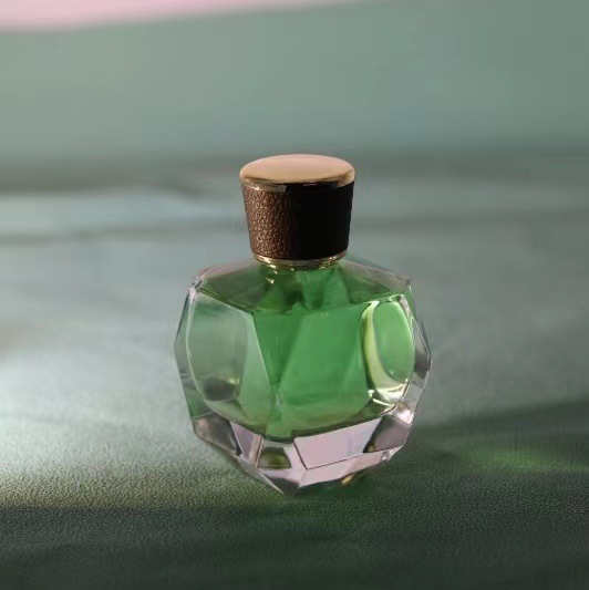 100ml精致高白料卡口喷雾玻璃香水瓶侧面切边玻璃空瓶