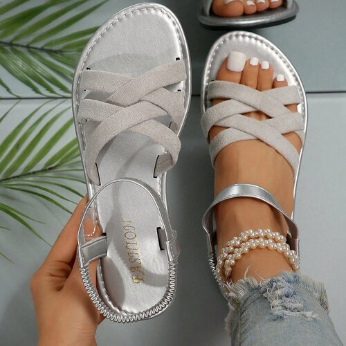 New summer shoes, fashionable flat shoes, European and American Roman shoes, beach sandals and slippers for plus sizes