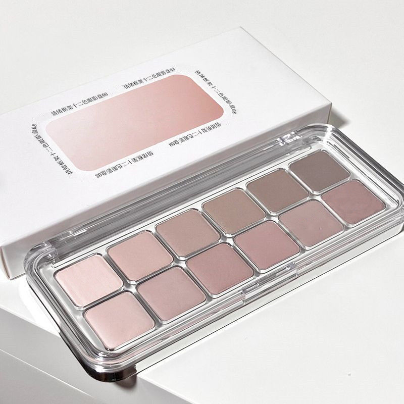 Matte eye shadow