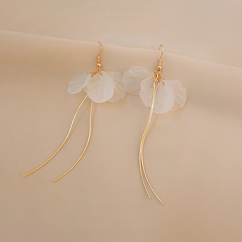 Pendientes de perlas, pendientes de estilo caliente, lujo ligero, pendientes simples de celebridades de Internet, accesorios de Yiwu, venta al por mayor
