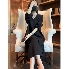 连衣裙;女式衬衫;女式卫衣