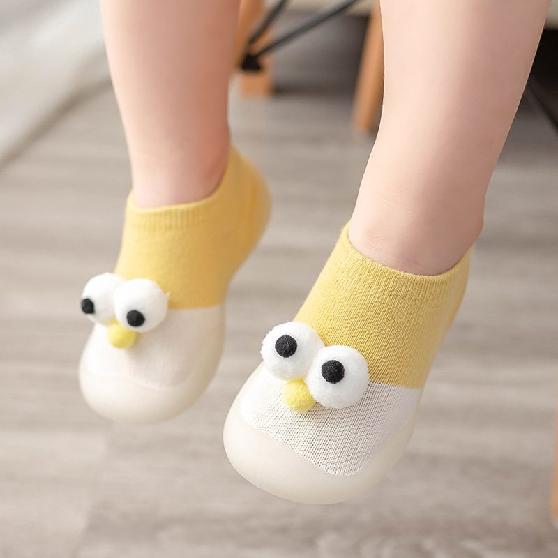 Zapatos de dibujos animados para niños pequeños de ojos grandes, calcetines para niños, zapatos para niños, zapatos para niños de suela suave antideslizantes de tubo bajo de primavera y verano