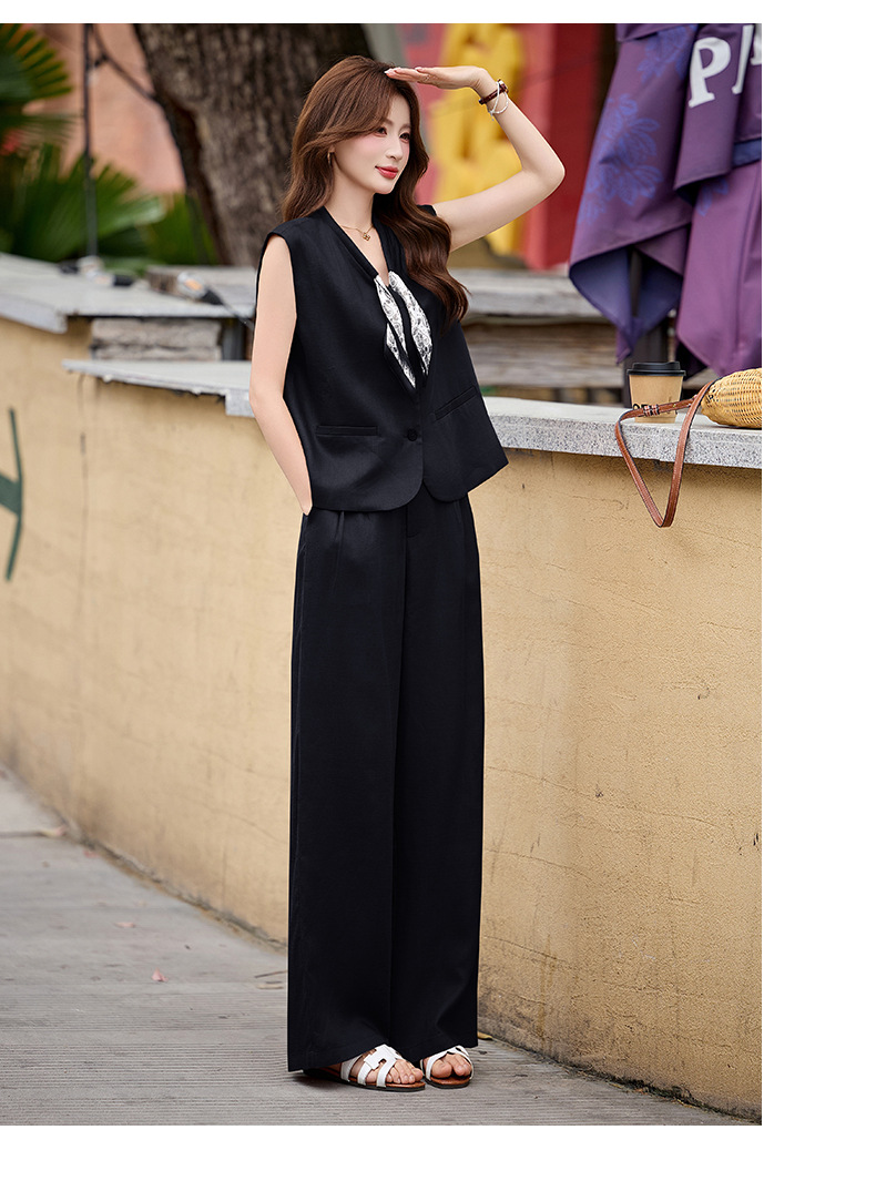 Bộ vest nữ gồm áo gile và quần tây ống đứng cạp cao — màu đen, màu cam, màu trắng ngà chi tiết 23