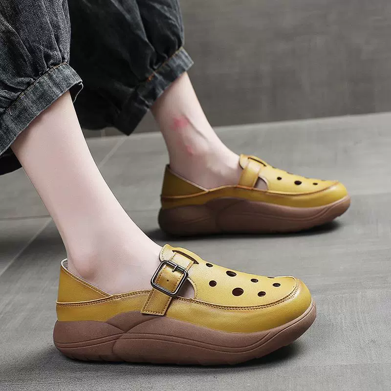 Sandals, summer footwear, shoes for leisure, 2023 years