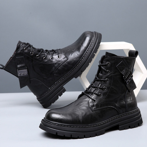 Winter New Martin boots for men. Authentic leather high-top work boots. Trendy retro warm platform boots for men.