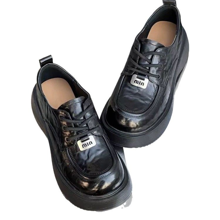 Giày loafer nữ đế dày bánh xốp phong cách retro Anh Quốc — Màu đen