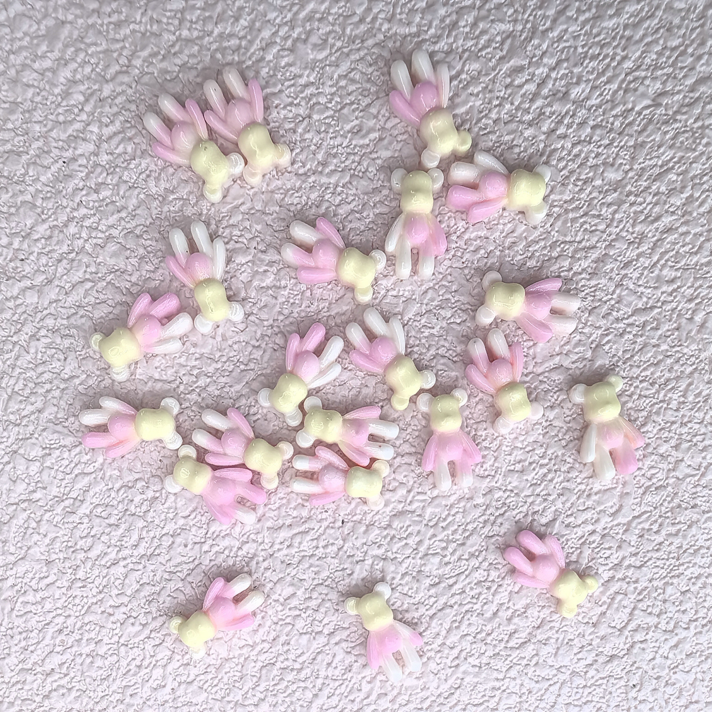 新款立体可爱暴力熊手工diy美甲耳钉手机壳奶油胶配件树脂00