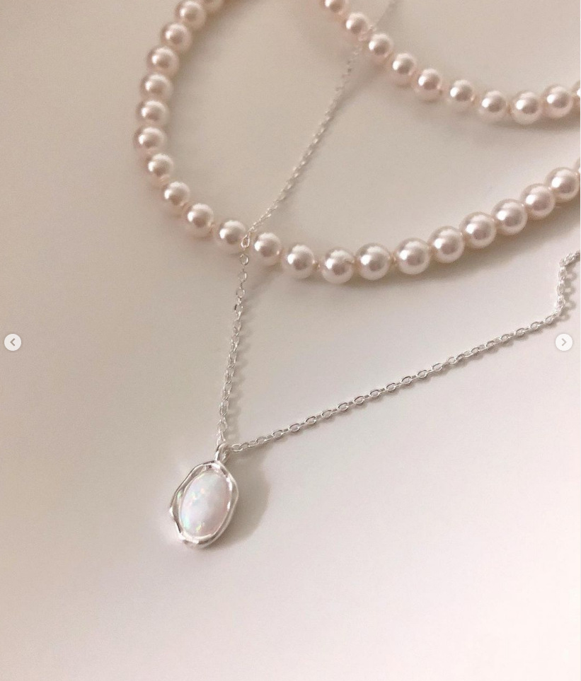 Daily Occasion 925 Sterling Silver Material Oval Pattern 925 Sterling Silver Opal Stone Inlay Oval Pendant Necklace