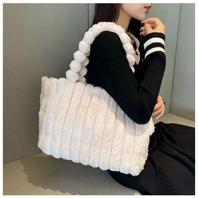 Новая осенне-зимняя плюшевая сумка, модная и повседневная сумка большой вместимости, простая пригородная сумка через плечо, женская сумка, квадратная сумка.