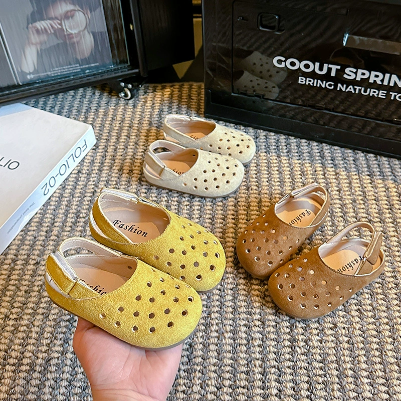 Детские босоножки с отверстиями для девочек, лето 2025, новые, биркенштоки, пляжная обувь для маленьких девочек и мальчиков, модные