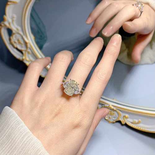 Mujing Jewelry  new style 925 silver 9*13 white G color pigeon egg high carbon diamond ring fashionable simple ring ring