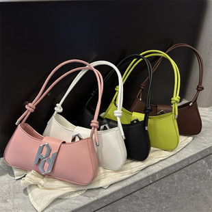 Simple fashion casual shoulder bag niche casual underarm bag 2023 Summer new Korean fashion small square bag