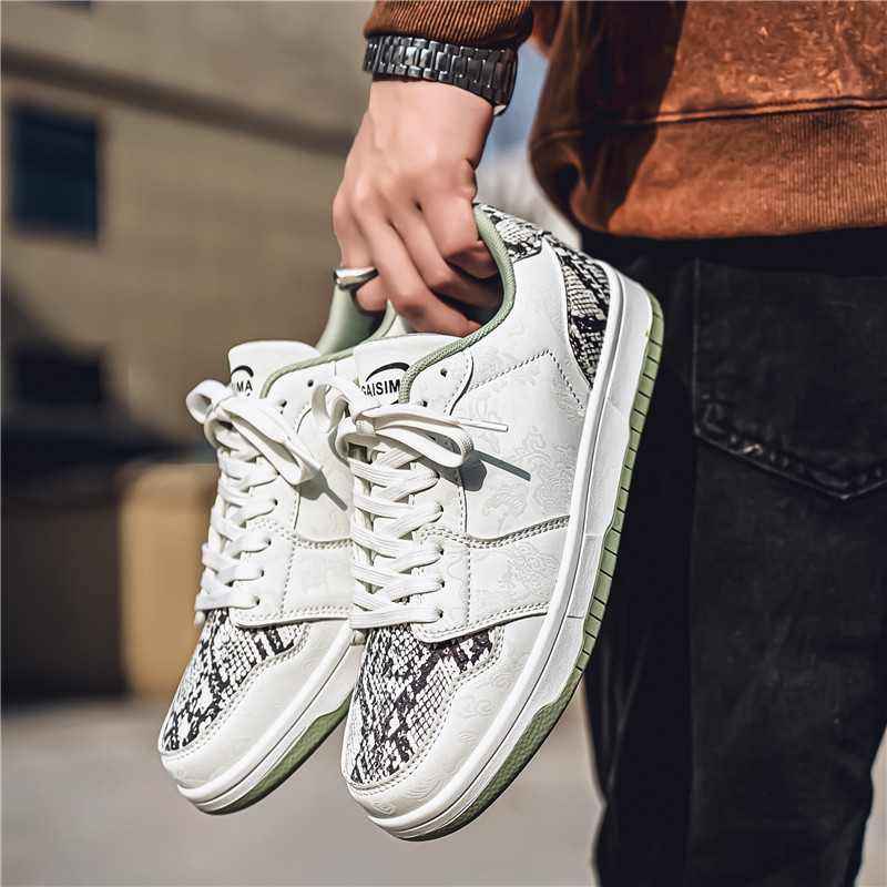 2025抖音同款高品质直播皮面休闲板鞋蛇年限定蛇纹港风小白鞋男鞋