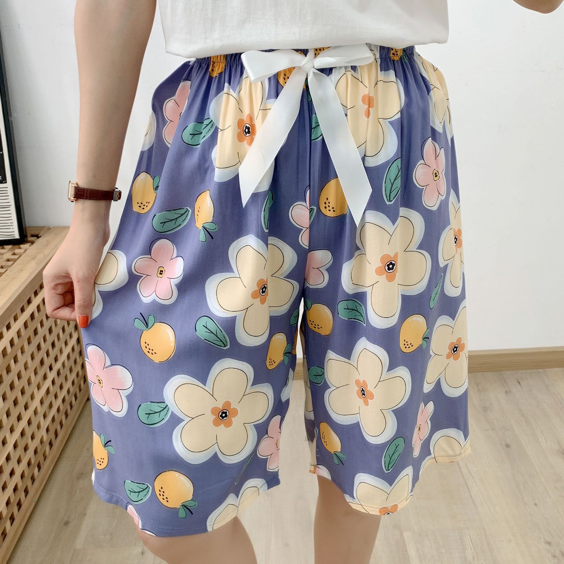 7 파란색 배경 꽃