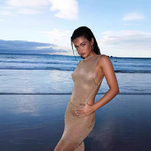 �W���L2024�ļ��¿�Ů�b�Ըд�¶�������Lȹ��ɫ�_������B��ȹŮ