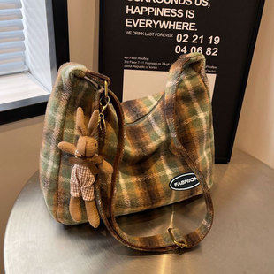 �羳�͹�б�����Ů�ﶬ�����ë�؆μ��С���r���ϰ�ͨ��Ů��