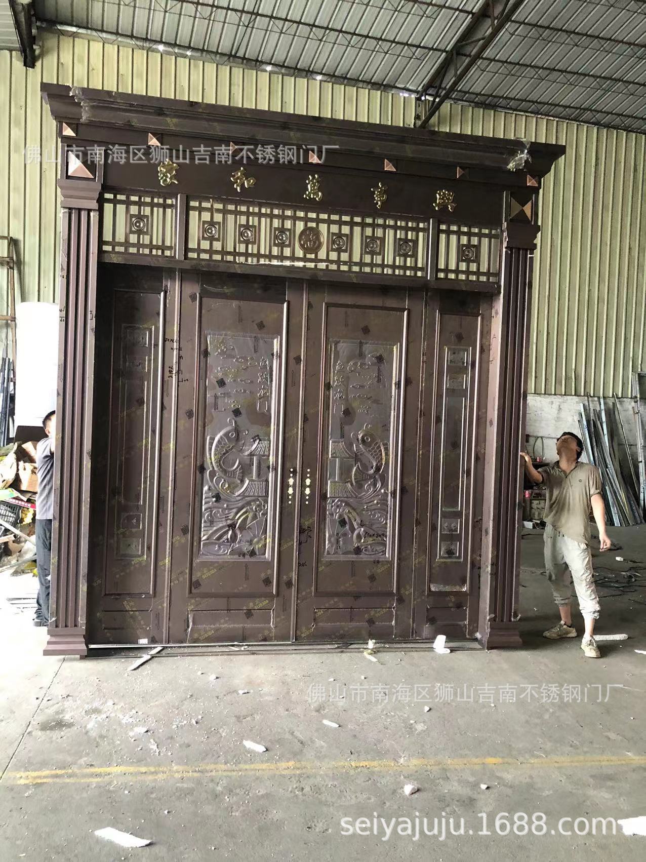 Use罗马子母门四开铜门