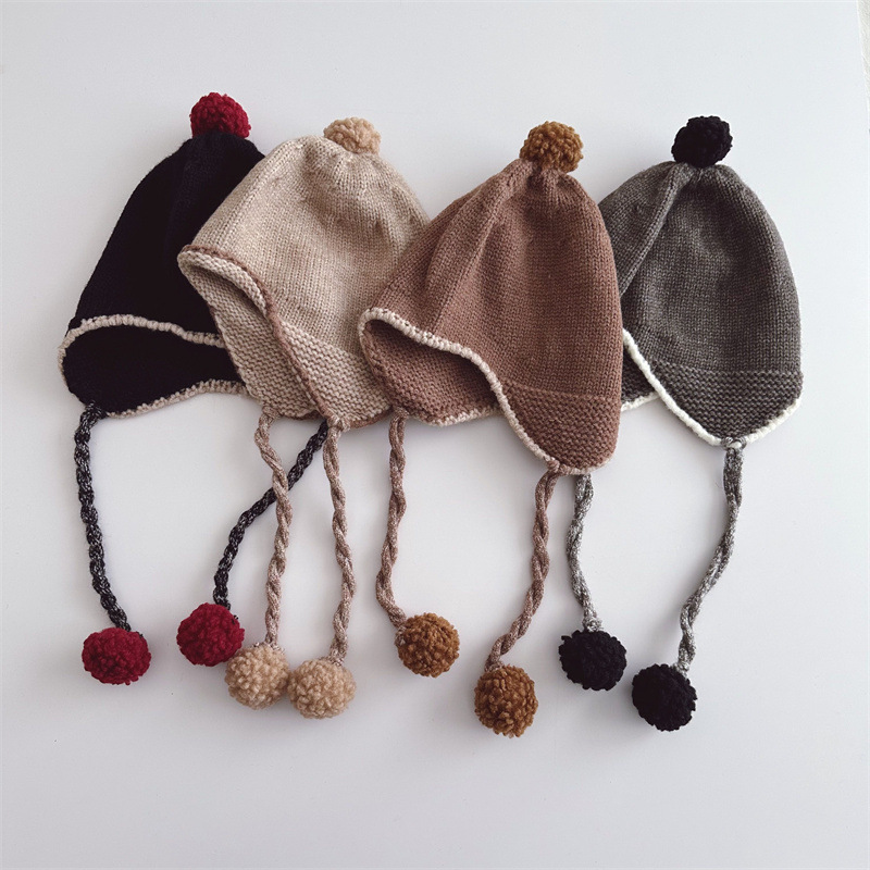 Pequeña manzana 2024 otoño y invierno para niños gorras de tejer para niños y niñas bebés lindos gorras de lana de bola gorras de calor