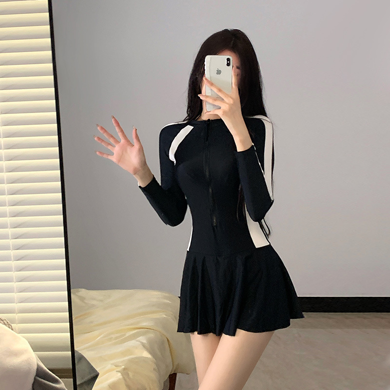 韓國ins長袖泳衣女保守裙式連體防曬遮肉顯瘦小清新學生溫泉泳裝