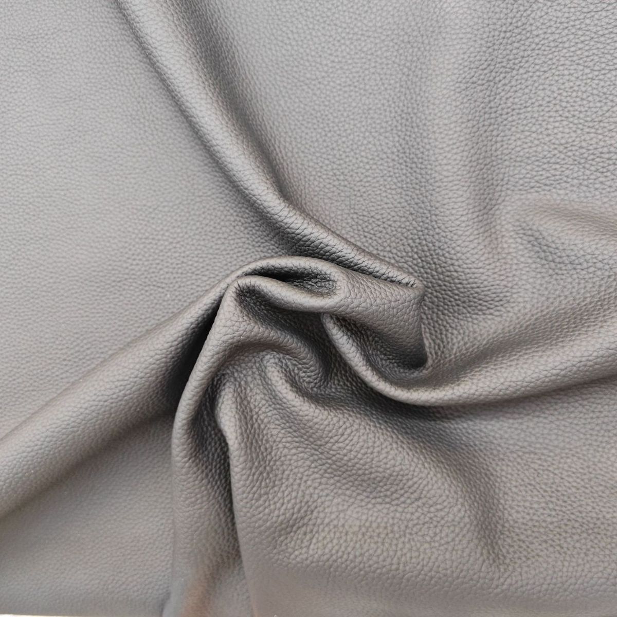 中厚沙发皮革批发荔枝纹整张软牛皮革加厚软席头层牛面料