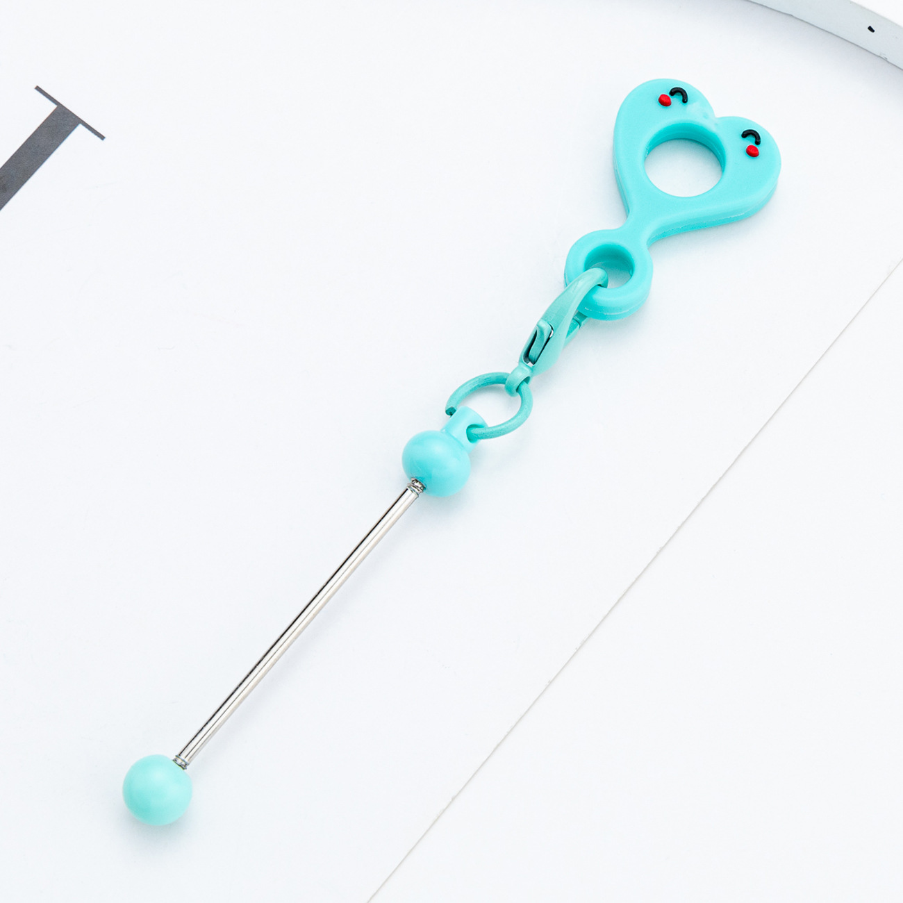 Amor transfronterizo cara sonriente diy cuentas colgante de paja de silicona para 8 - 10mm colgante decorativo de paja de silicona