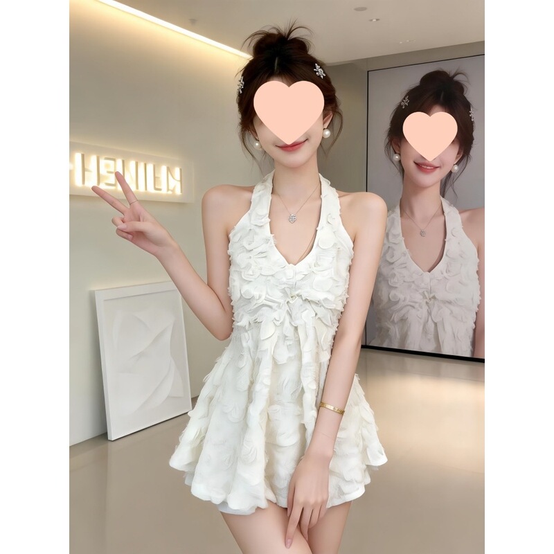 White Three-Dimensional Petal V-Neck Halter Dress for Women, Summer Youthful and Stunning, Unique Waist-Cinching Sleeveless Short Dress White Three-Dimensional Petal V-Neck Halter Dress for Women, Summer Youthful and Stunning, Unique Waist-Cinching Sleeveless Short Dress