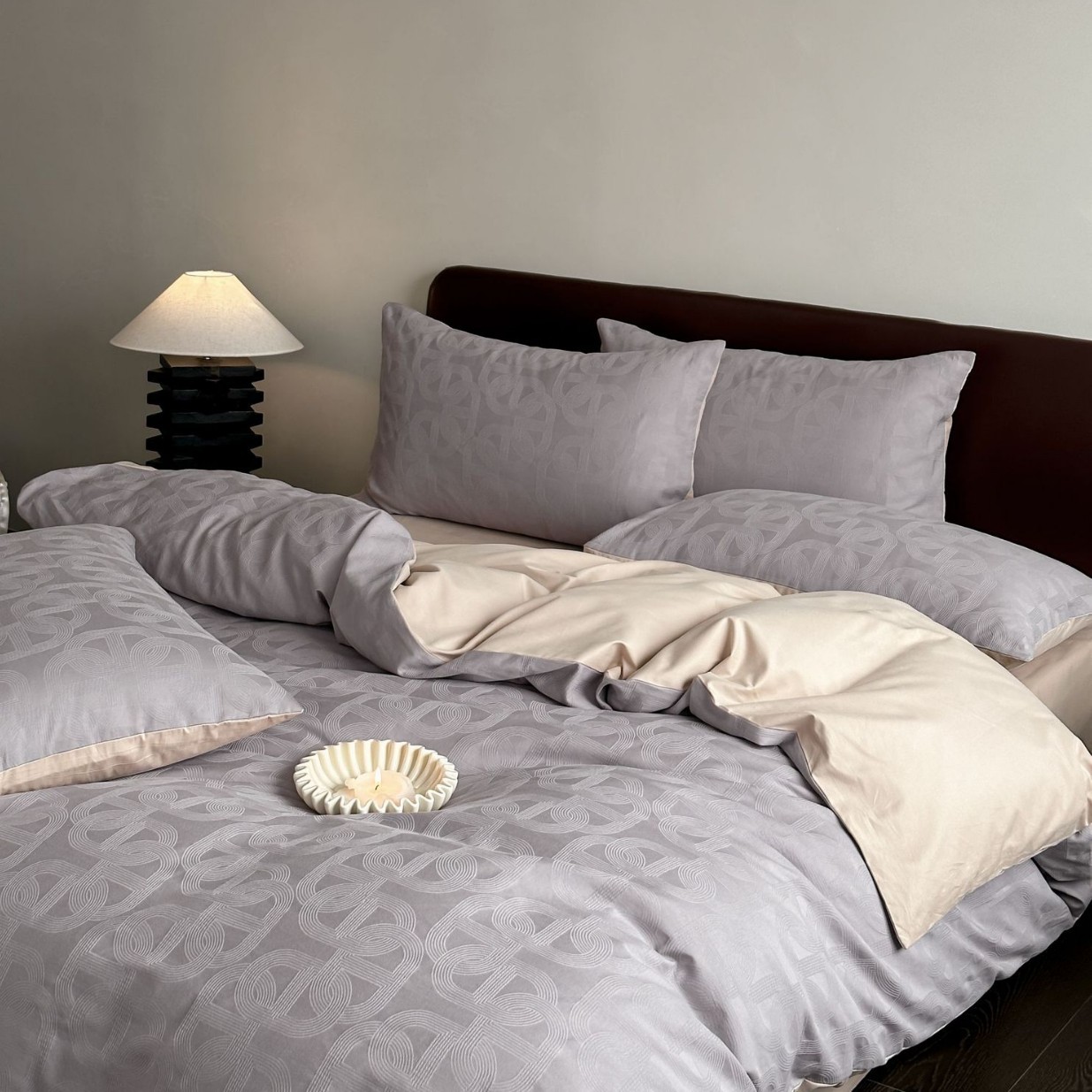 Juego de cama de cuatro piezas de algodón jacquard 100S de alta gama, juego de cuatro piezas de algodón puro para otoño e invierno, cálido y grueso.