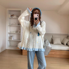 温柔软糯撞色木耳边珍珠扣刺绣毛衣开衫女秋季新款宽松慵懒针织外