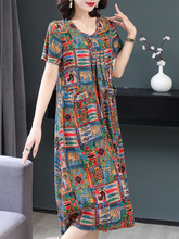 夏季女装碎花中老漂亮妈妈人造棉裙子新款气质洋气中年棉绸连衣裙