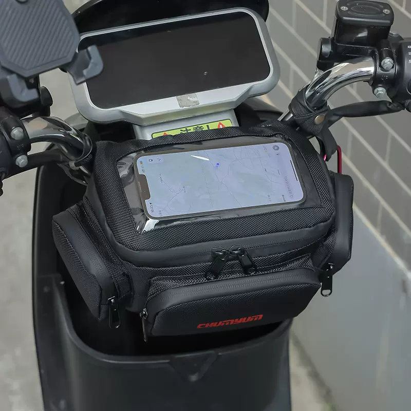 新款摩托车踏板电动车头包前挂包防雨骑行外卖导航包多功能挂兜触