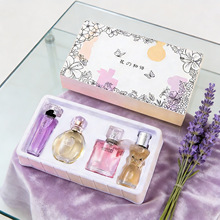�羳��������Ůʿ��ˮ�ļ��׳־����»������{��ҹõ�嵭��ˮ�Y��