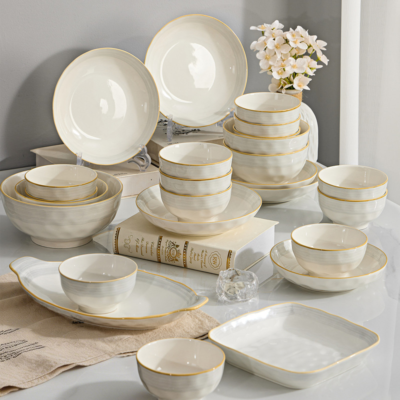 Nordic-style creative tableware set, ceramic rice bowls for home use, 2026 new model, high-end bowl and plate set, housewarming gift