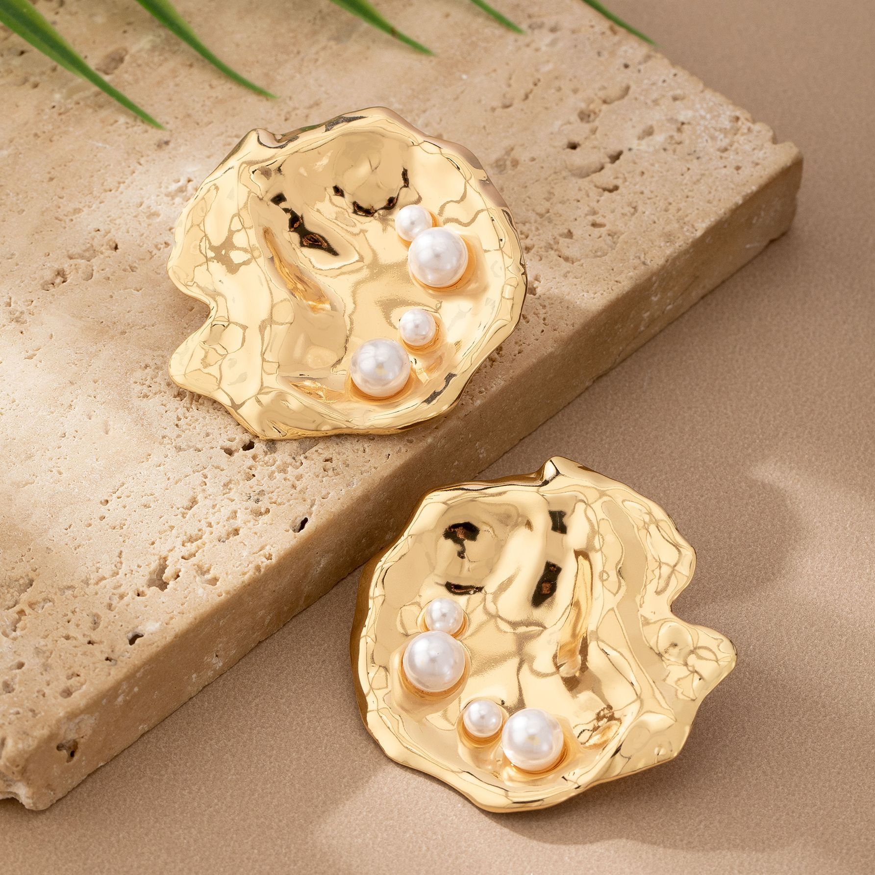Daily Occasion 1 Pair Classic Style Irregular Plating Alloy Imitation Pearl Ear Studs
