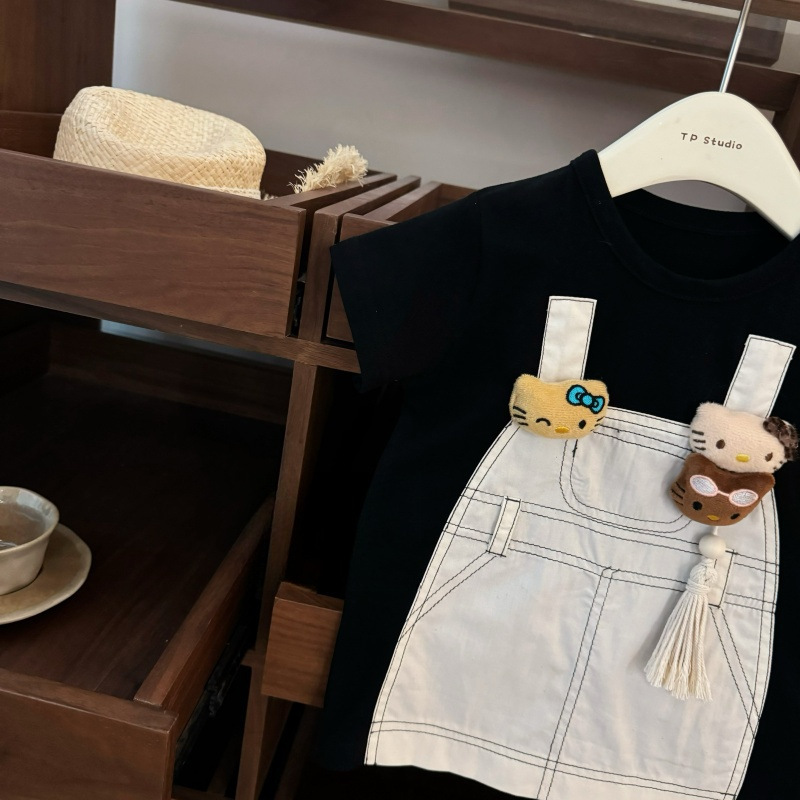 [Xianning Seven baby] 2025 verano niña falda de tirantes de dibujos animados falsa de dos piezas vestido de estilo occidental a juego falda linda