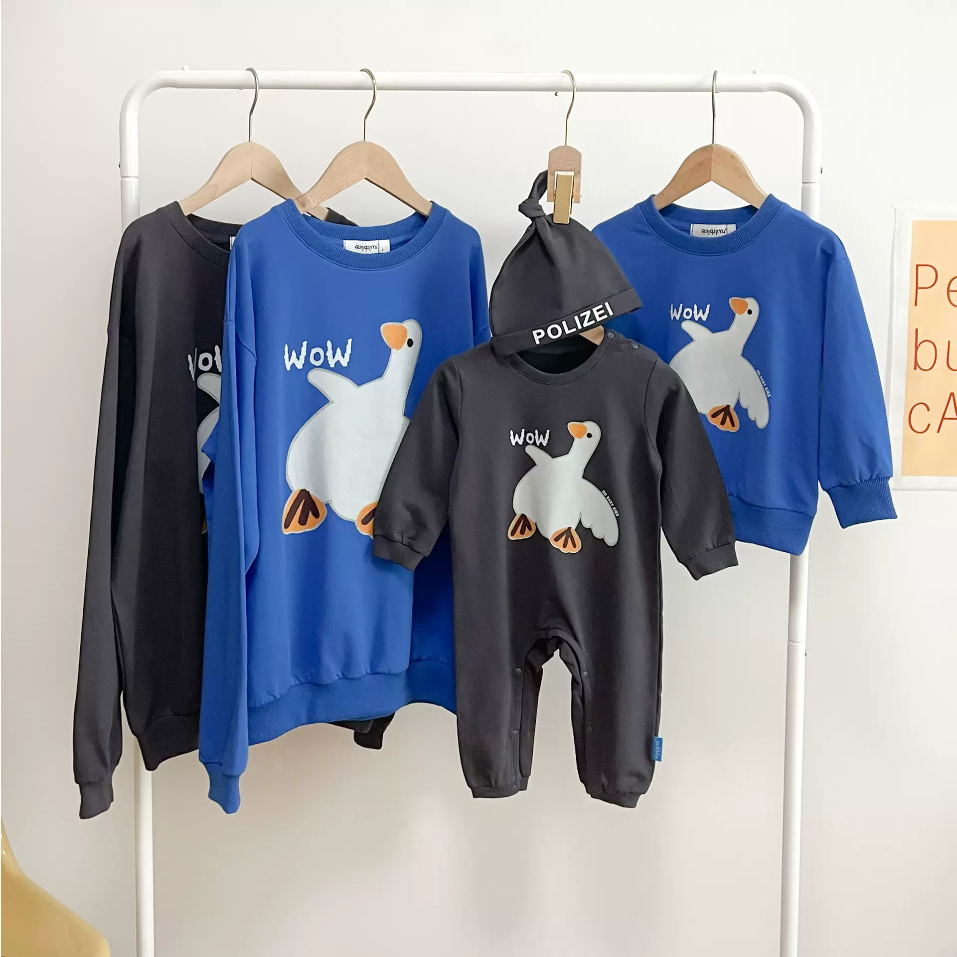 2025新款卡通印花大白鹅趣味亲子装一家三口四口针织卫衣爬行服