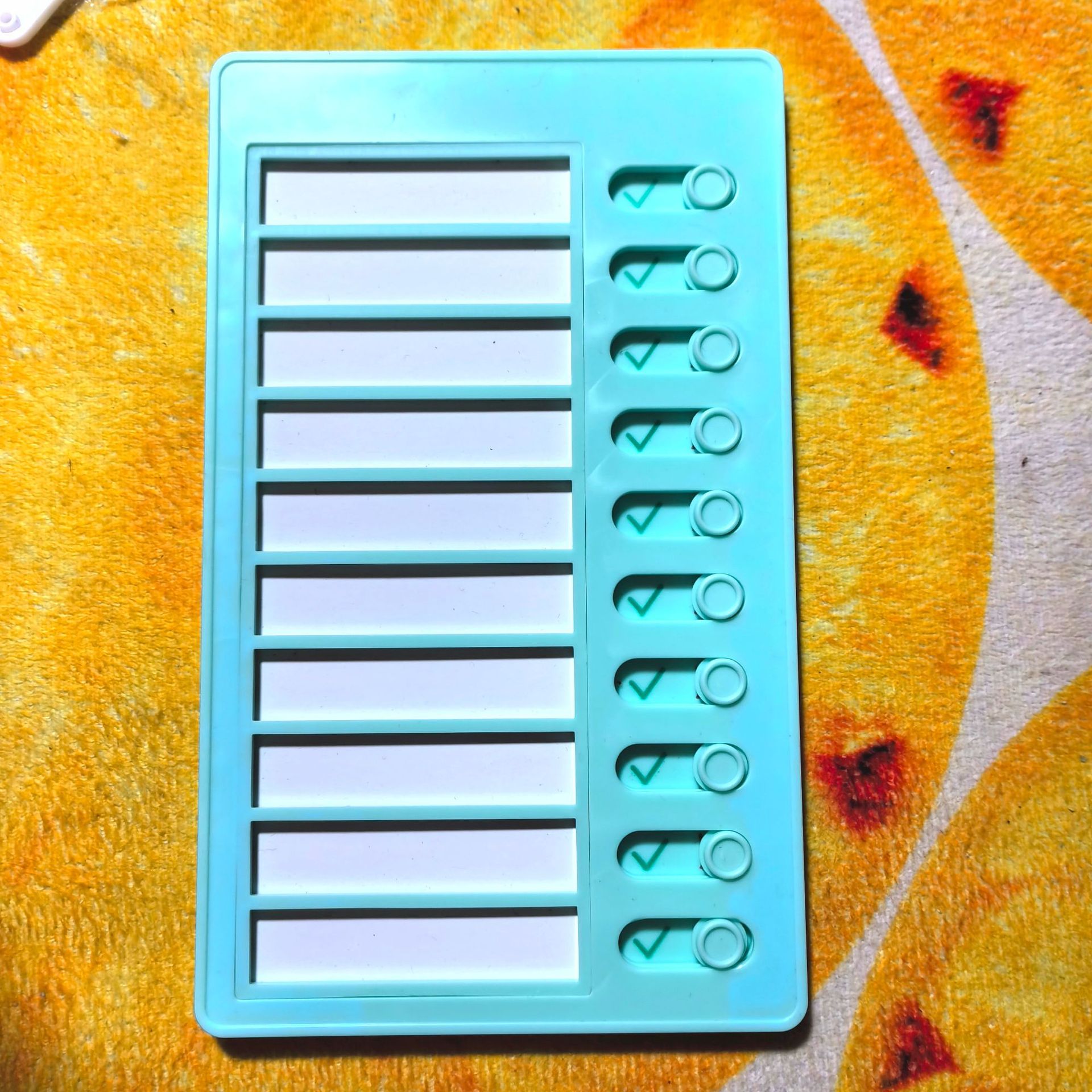 La autodisciplina tarjeta perforadora Niños Estudiantes de la escuela primaria mesa de aprendizaje buenos hábitos desarrollar planes de esta tarea de vacaciones de verano tiempo mesa de artefactos