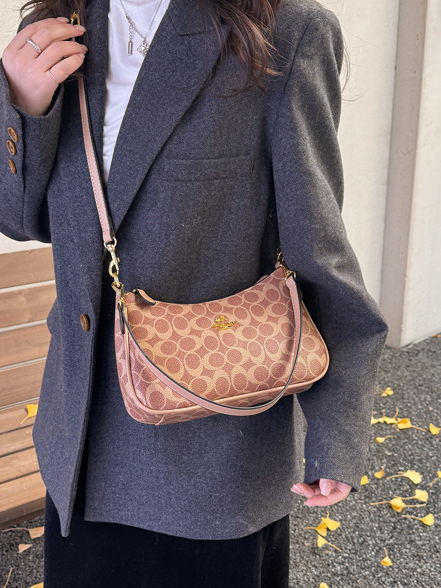 2025 nuevo bolso de media luna de fábrica original Kouc bolso de mujer bolso de brazo de moda de hombro portátil bolso de mahjong