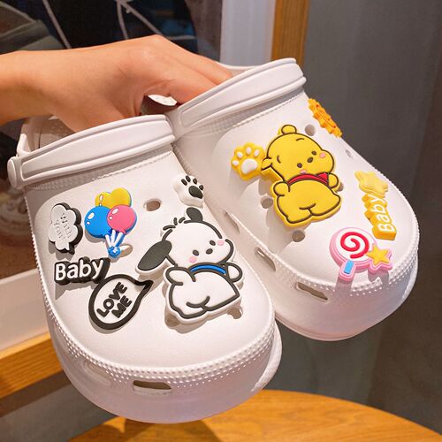 Diy cartoon flashing LED light shoe buckle hole shoe decoration accessories garden vibration shoe ornament light cute slippers
