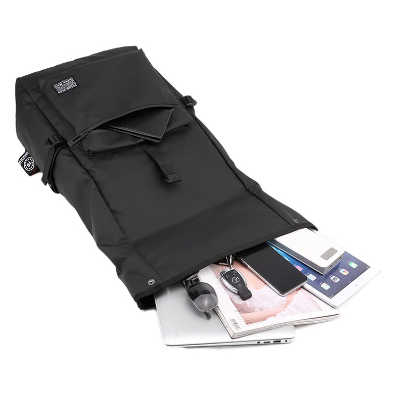 新商品のシンプルなリュックサック男性レジャー旅行カバン