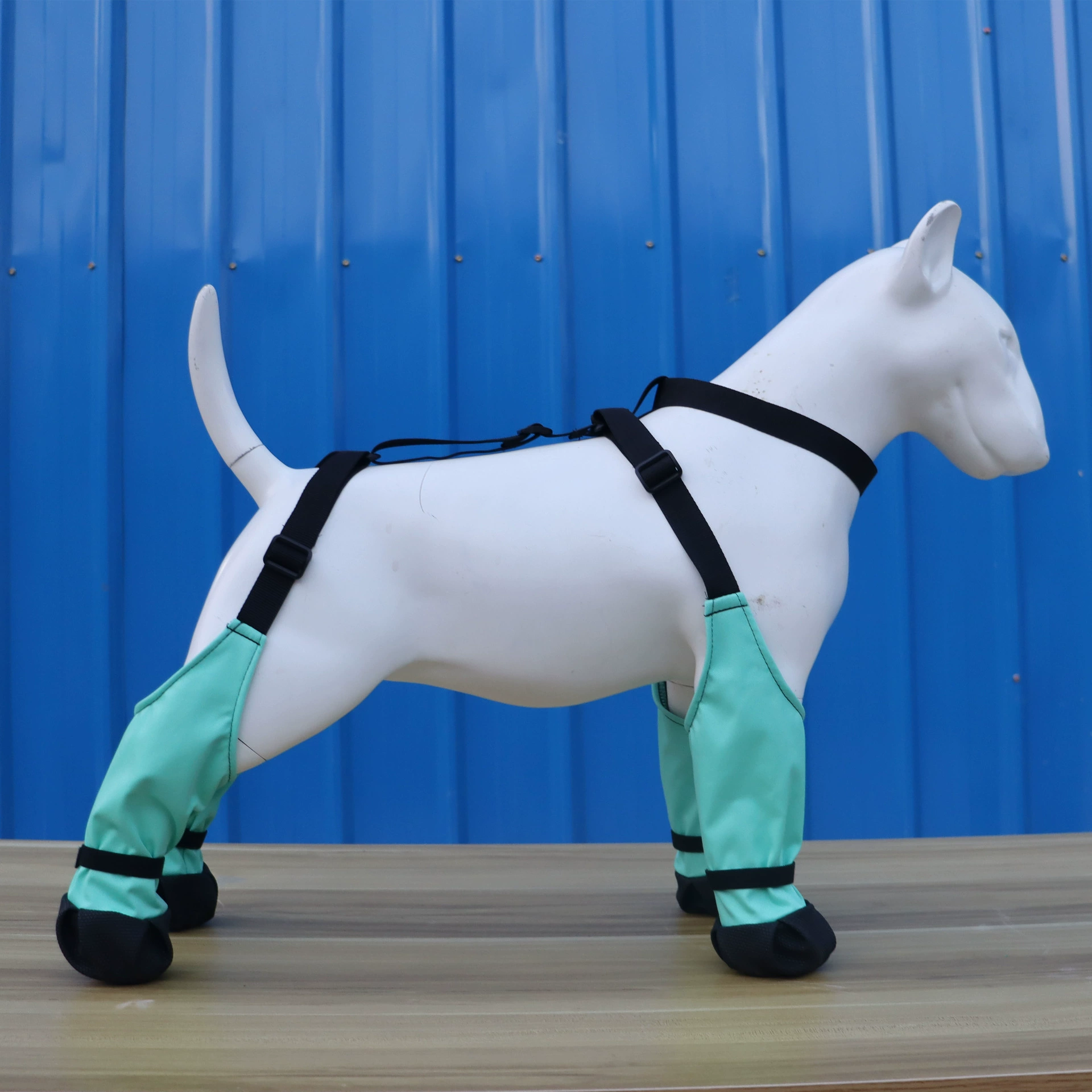 Трансграничная горячая продажа собачьей обуви зимой с бархатными собачьими ботинками