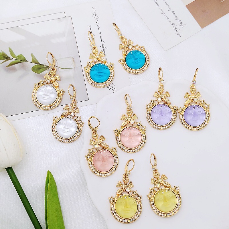 European and American Retro KF Angel Moen Face Stars with Diamond Dazzle Elegant Personality Color Sense Fashion Earrings