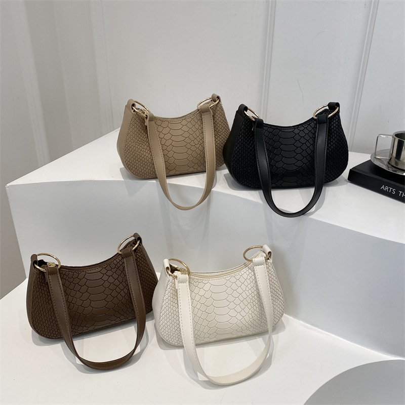 Chic Minimalist Painted Surface Fashion Commute Bag 2025 Winter New Arrival Trendy Glamour Small Square Bag Shoulder Bag/Axillary Bag